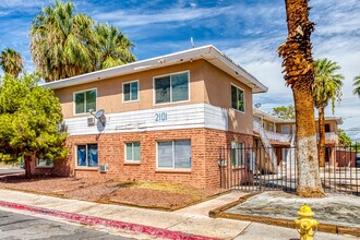 2101 Sunrise Ave in Las Vegas, NV - Foto de edificio - Building Photo