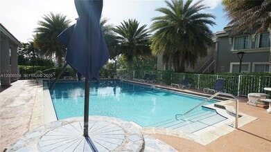 4752 NW 114th Ave in Doral, FL - Building Photo - Building Photo
