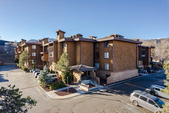 Skyway Condominiums in Colorado Springs, CO - Building Photo - Primary Photo