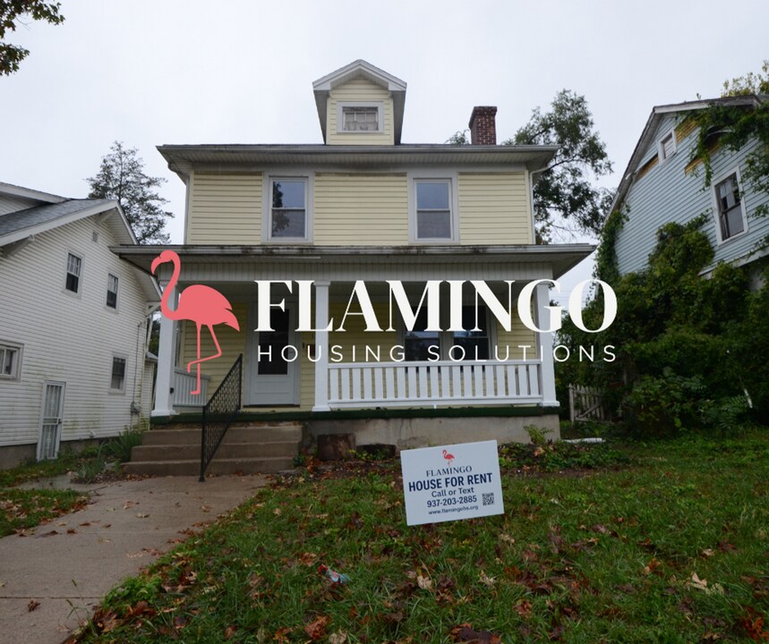 1129 Wilson Dr in Dayton, OH - Building Photo