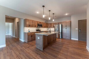 Township 28 in Springfield, MO - Building Photo