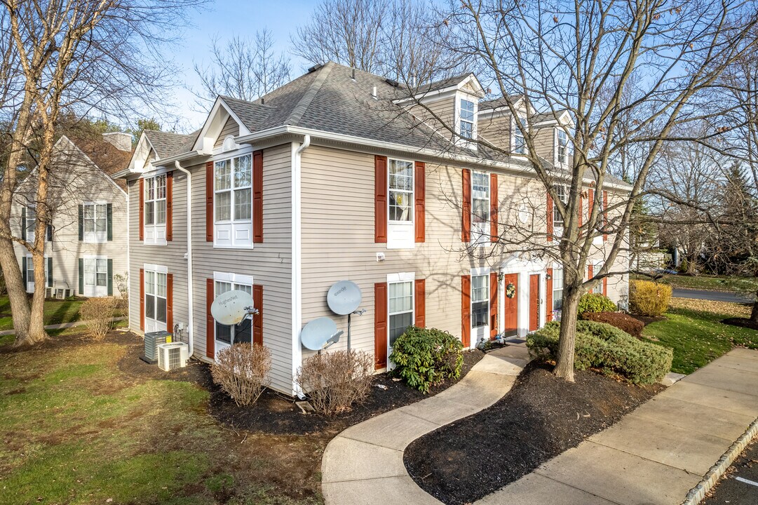 The Grande at Colts Neck in Colts Neck, NJ - Building Photo