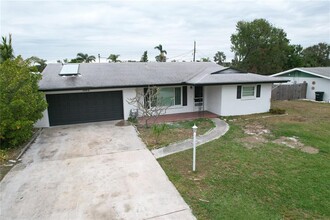 1002 Fruitland Ave in Bradenton, FL - Building Photo - Building Photo