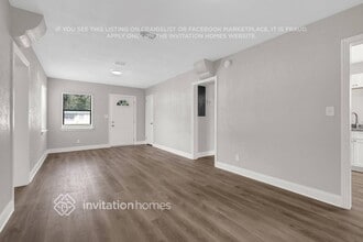 5750 Cedar Forest Dr N in Jacksonville, FL - Foto de edificio - Building Photo