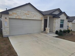 6025 Toscana Trace in Round Rock, TX - Building Photo - Building Photo