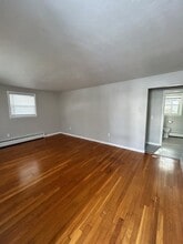 91 Moore Ave in Worcester, MA - Foto de edificio - Building Photo