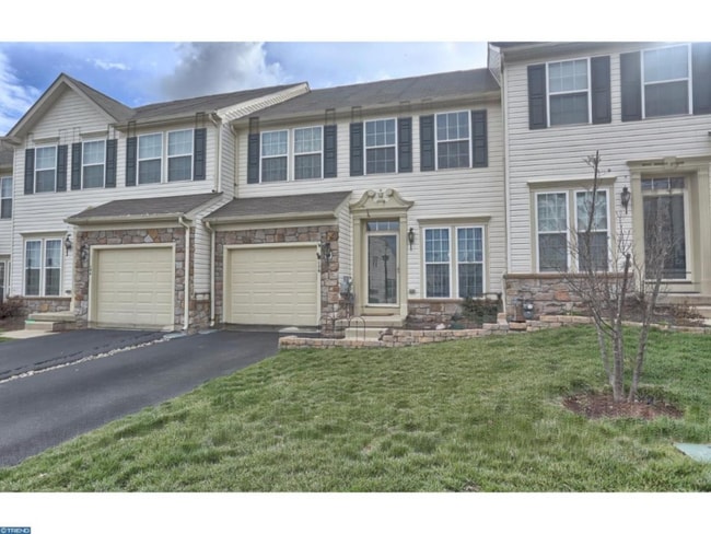 property at 106 N Savanna Dr