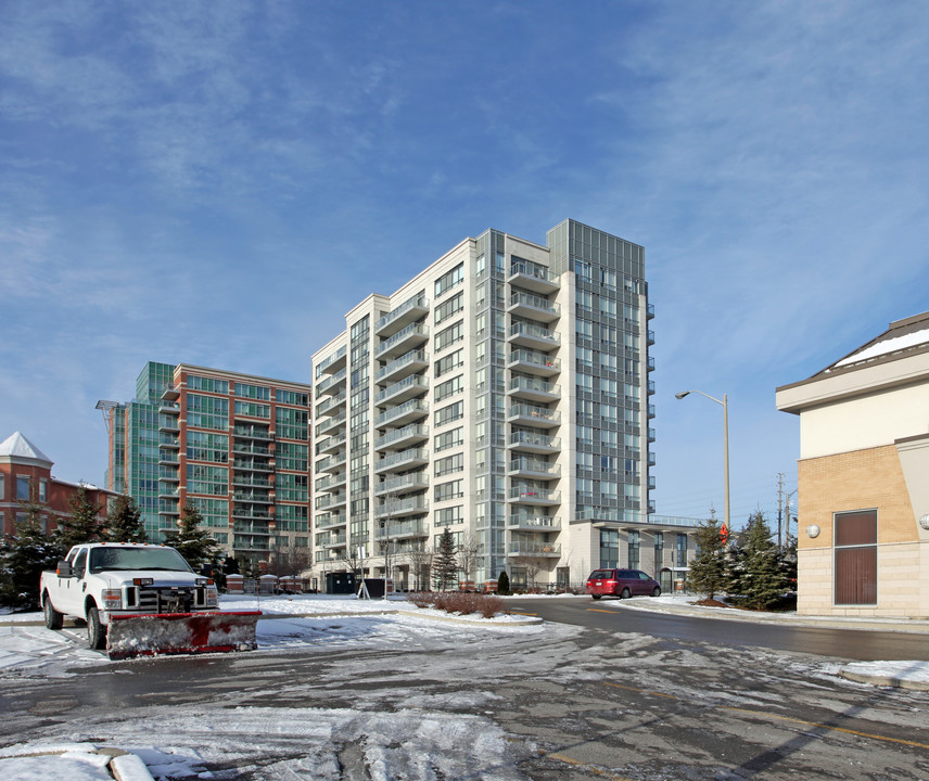 Victoria Towers in Markham, ON - Building Photo