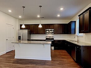 1124 Bentley Pl in Waxhaw, NC - Foto de edificio - Building Photo