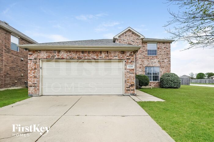 1220 Juniper Ln in Burleson, TX - Building Photo