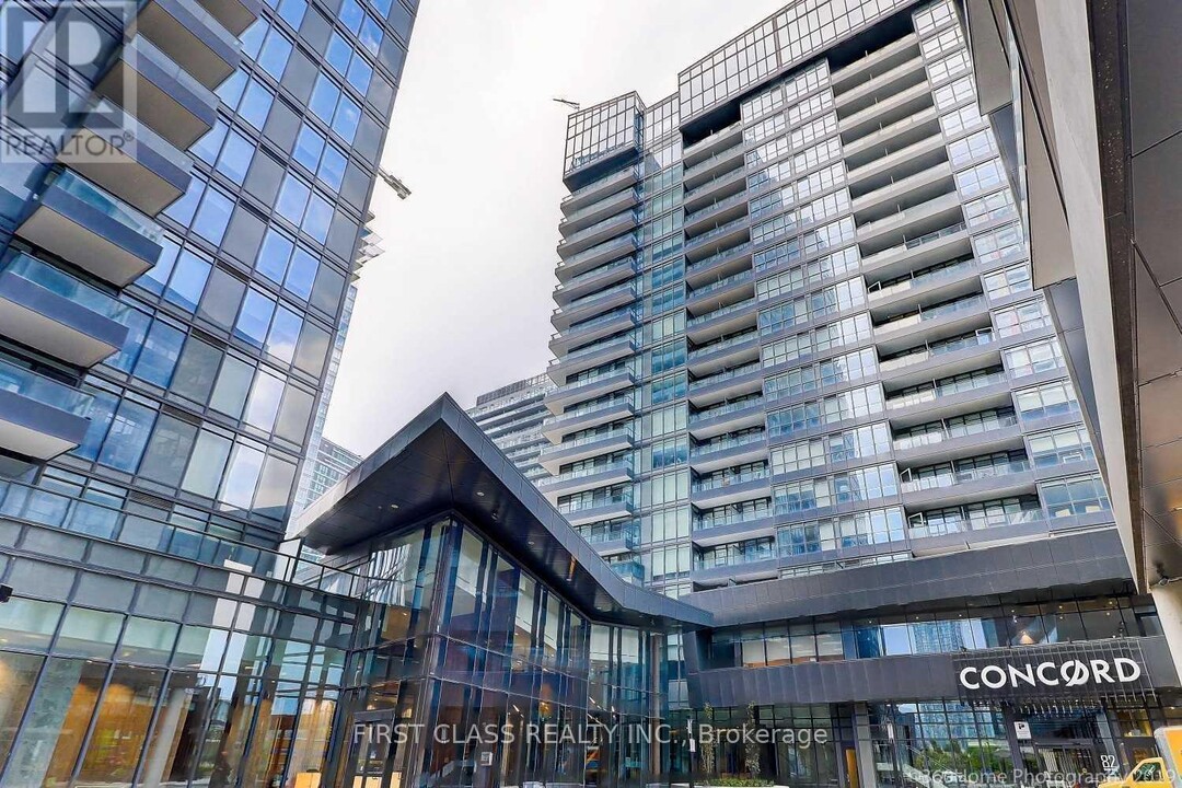 80-1180 Queens Wharf Rd in Toronto, ON - Building Photo