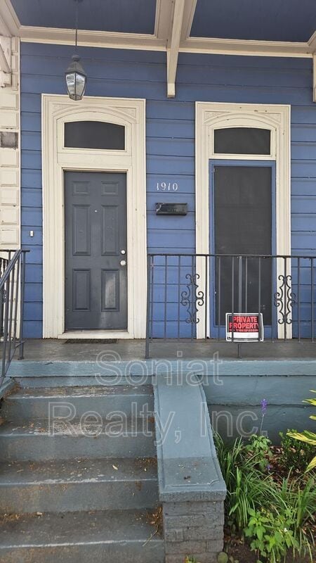 1910 Elysian Fields Ave in New Orleans, LA - Building Photo - Building Photo