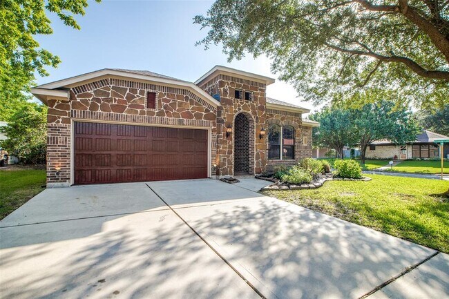 5202 Park View Dr in Willis, TX - Building Photo - Building Photo