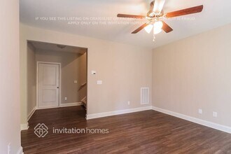 5626 Colonial Garden Dr in Huntersville, NC - Foto de edificio - Building Photo