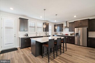 9520 Barnes Lp in Manassas, VA - Building Photo - Building Photo