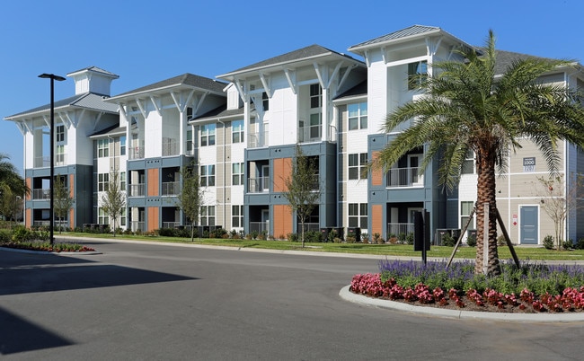 Alcove in Orlando, FL - Foto de edificio - Building Photo
