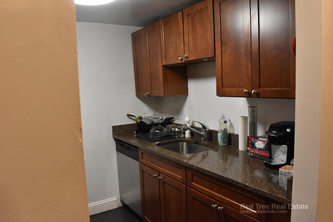 780 Columbus Ave, Unit 772 #1