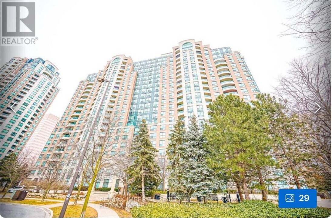 23-2123 Lorraine Dr in Toronto, ON - Building Photo
