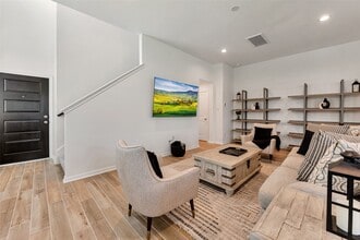 343 E Coralburst Lp in Montgomery, TX - Building Photo - Building Photo