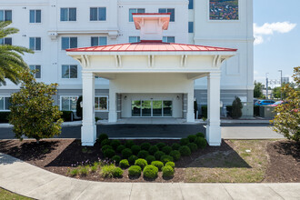Madison Crossing in Kissimmee, FL - Building Photo - Building Photo