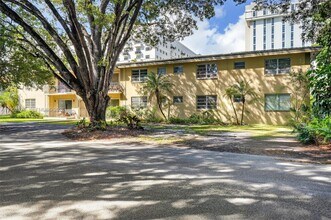 1239 Mariposa Ave in Coral Gables, FL - Building Photo - Building Photo