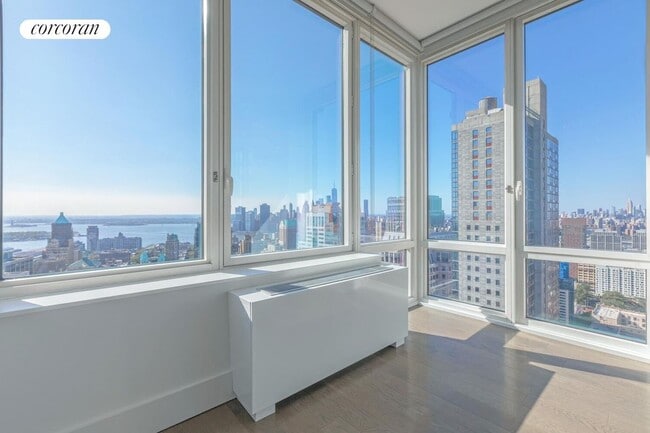 141-145 Lawrence St in Brooklyn, NY - Building Photo - Building Photo