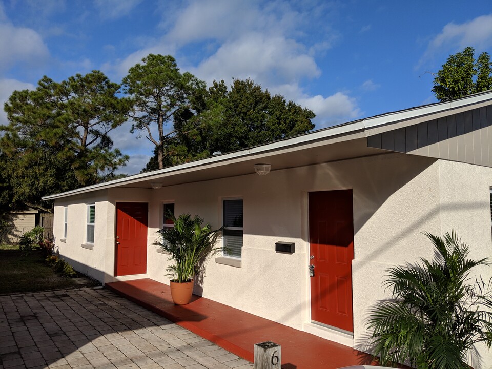 6627 S West Shore Blvd, Unit A in Tampa, FL - Foto de edificio