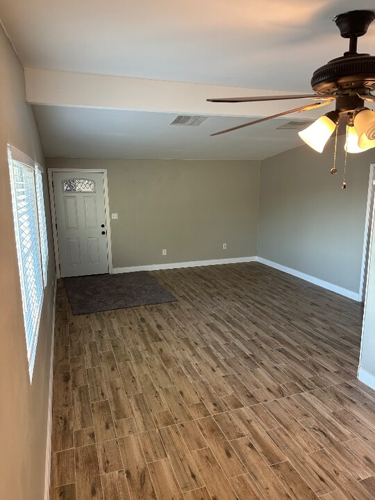 260 E 46th St in San Bernardino, CA - Building Photo