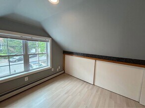 18 Park Ave in Medford, MA - Building Photo - Building Photo