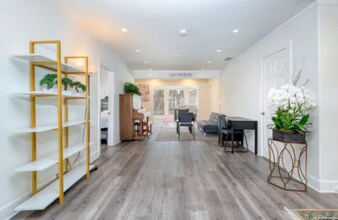 509 N Edinburgh Ave in West Hollywood, CA - Building Photo - Building Photo