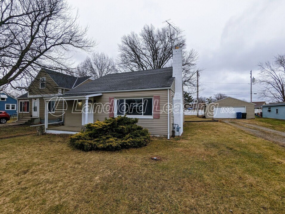 413 Niagara Rd in Vermilion, OH - Building Photo