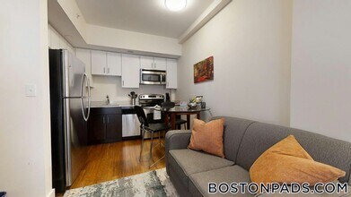 8 Winter Pl in Boston, MA - Building Photo - Building Photo