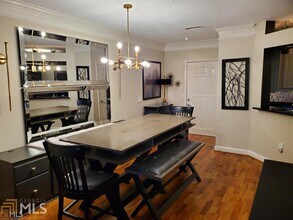 3334 Peachtree Rd-Unit -501 in Atlanta, GA - Building Photo - Building Photo