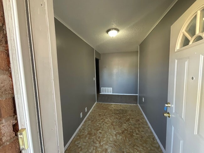 3728 SE 51st St in Oklahoma City, OK - Building Photo - Building Photo