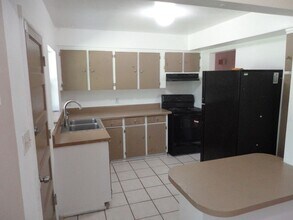 2220 SE 44 Terrace in Gainesville, FL - Building Photo - Building Photo