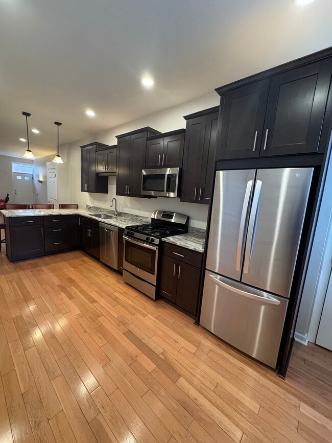 5827 Pierce St in Pittsburgh, PA - Building Photo - Building Photo