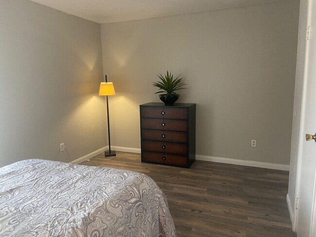 Buena Villa Apartmentes in Houston, TX - Building Photo - Building Photo