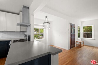 10944 Aletta Ave in Culver City, CA - Building Photo - Building Photo