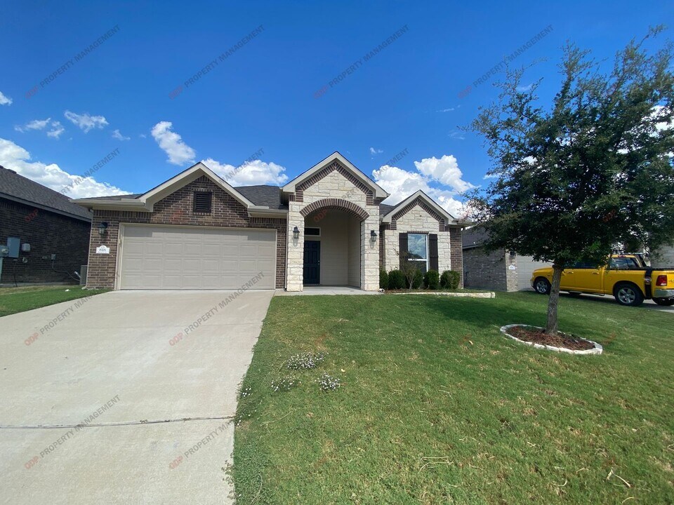 818 Dunford Dr in Temple, TX - Building Photo