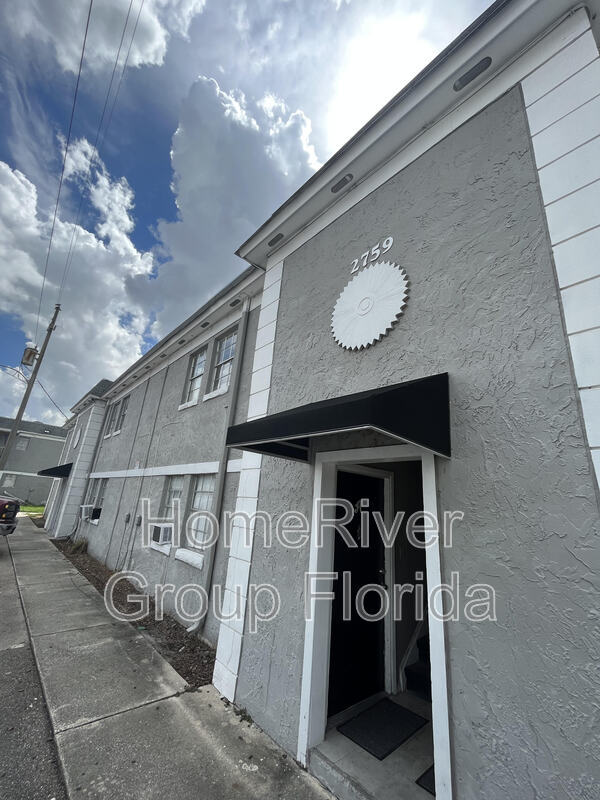 2759 L B McLeod Rd in Orlando, FL - Foto de edificio - Building Photo