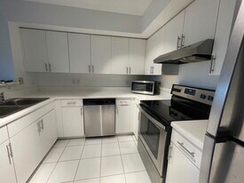 4824 Coconut Creek Pkwy in Coconut Creek, FL - Building Photo