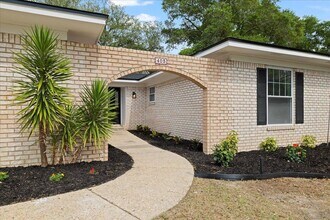 403 Cheyenne Cir in Fort Walton Beach, FL - Building Photo - Building Photo