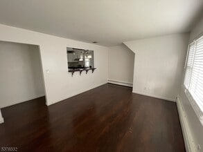 174 Sheridan Ave in Clifton, NJ - Building Photo - Building Photo