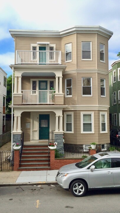 35 Sudan St in Boston, MA - Building Photo