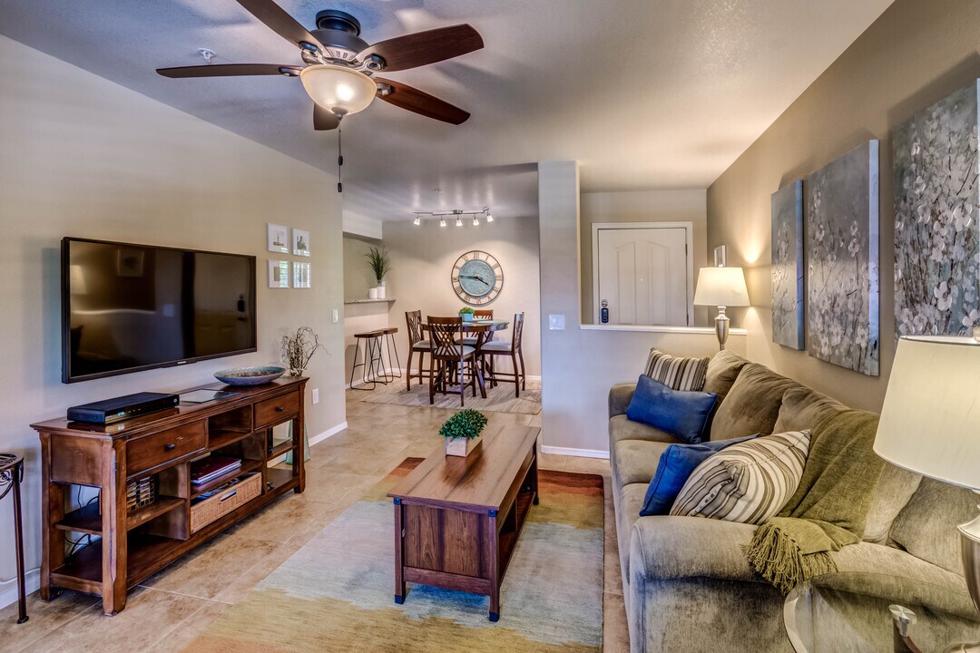 5751 N Kolb Rd, Unit 30202 in Tucson, AZ - Building Photo