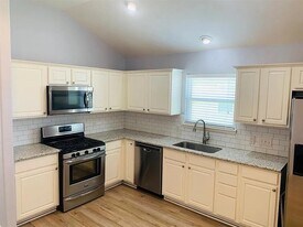 8407 Resada Park Ln in Richmond, TX - Building Photo