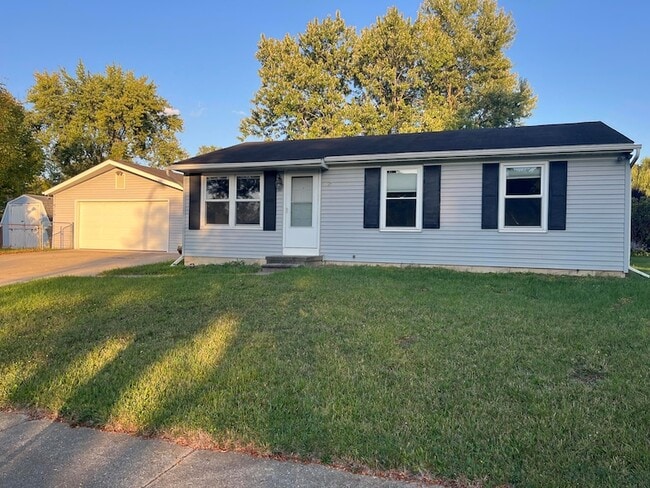 property at 2 Trowbridge Ct
