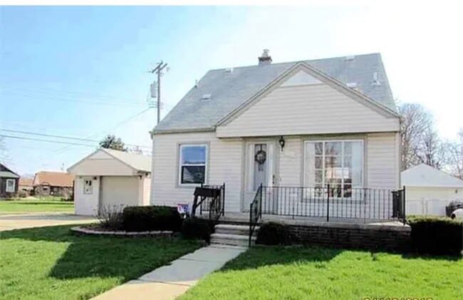 2221 Parker St in Dearborn, MI - Building Photo - Building Photo