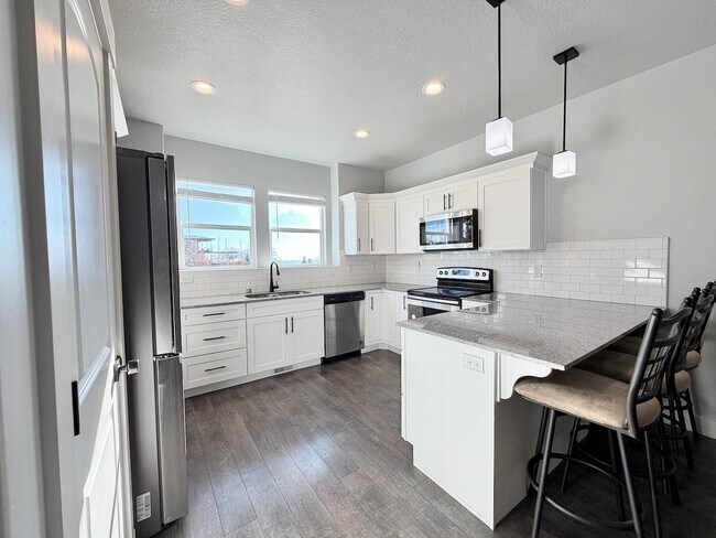 property at 347 W 410 N St