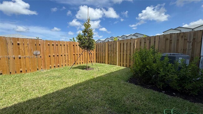 35919 SW 179th Ave in Homestead, FL - Building Photo - Building Photo